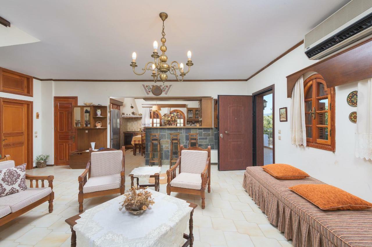 Villa Valasia Генади Екстериор снимка